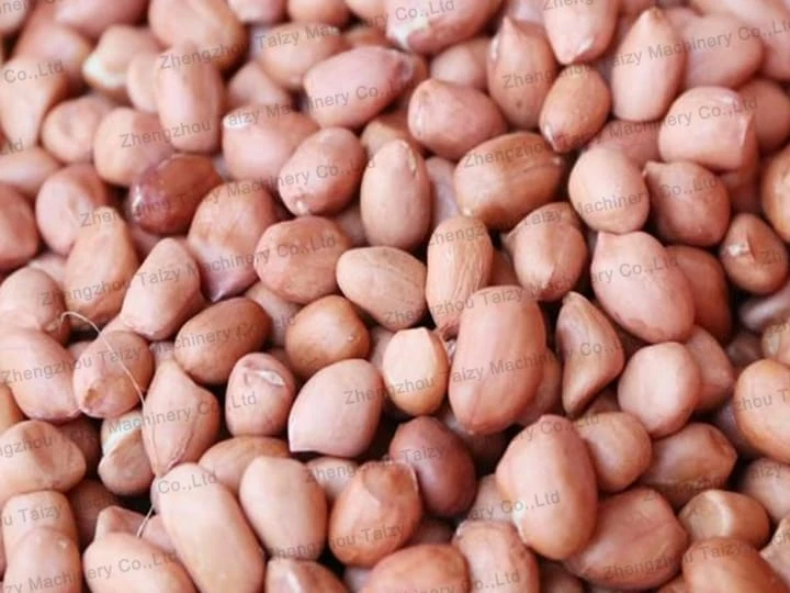 Hulled peanuts are easy to transport and process.